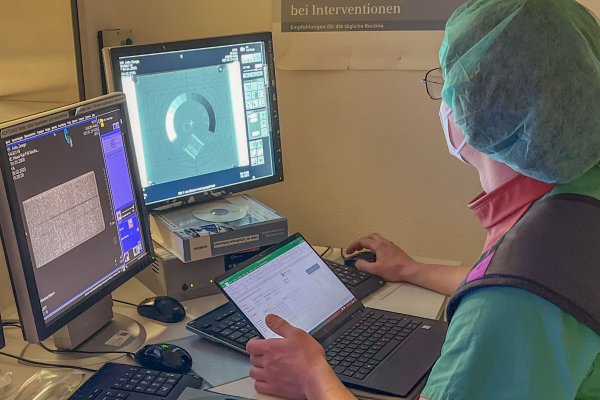 Konstanzprüfung am Befundungsmonitor